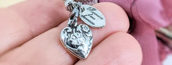 cadeau st valentin femme , Murmures d'une charmeuse, idée cadeau st valentin femme, cadeau st valentin femme 2024, cadeau femme st valentin,