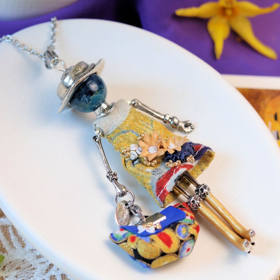 Collier femme bijou original théme Klimt avec une pierre naturelle en Apatite - Murmures d'une charmeuse