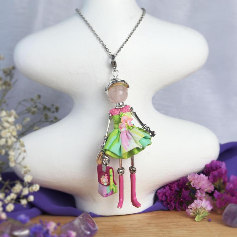 sautoir femme tendance avec pierre naturelle rose et fleurs-Murmures d'une charmeuse