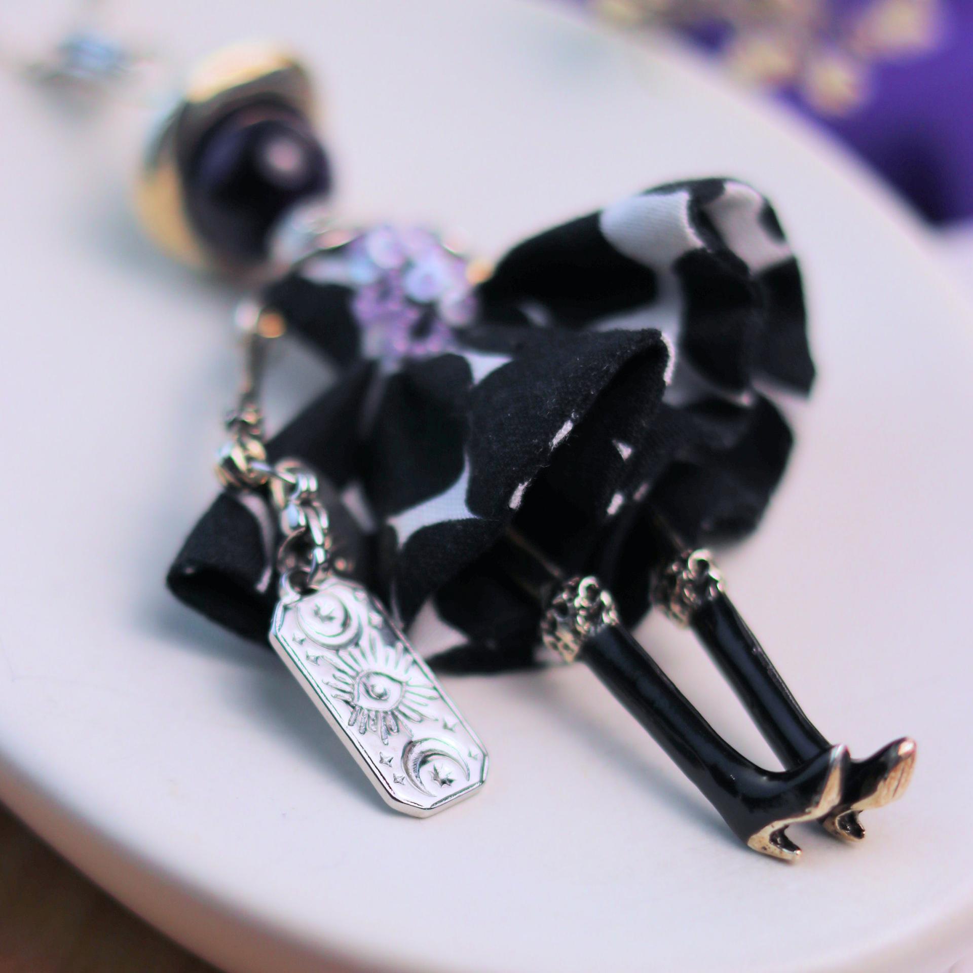 bijou fantaisie femme unique avec visage en pierre naturelle violette - Murmures d'une charmeuse