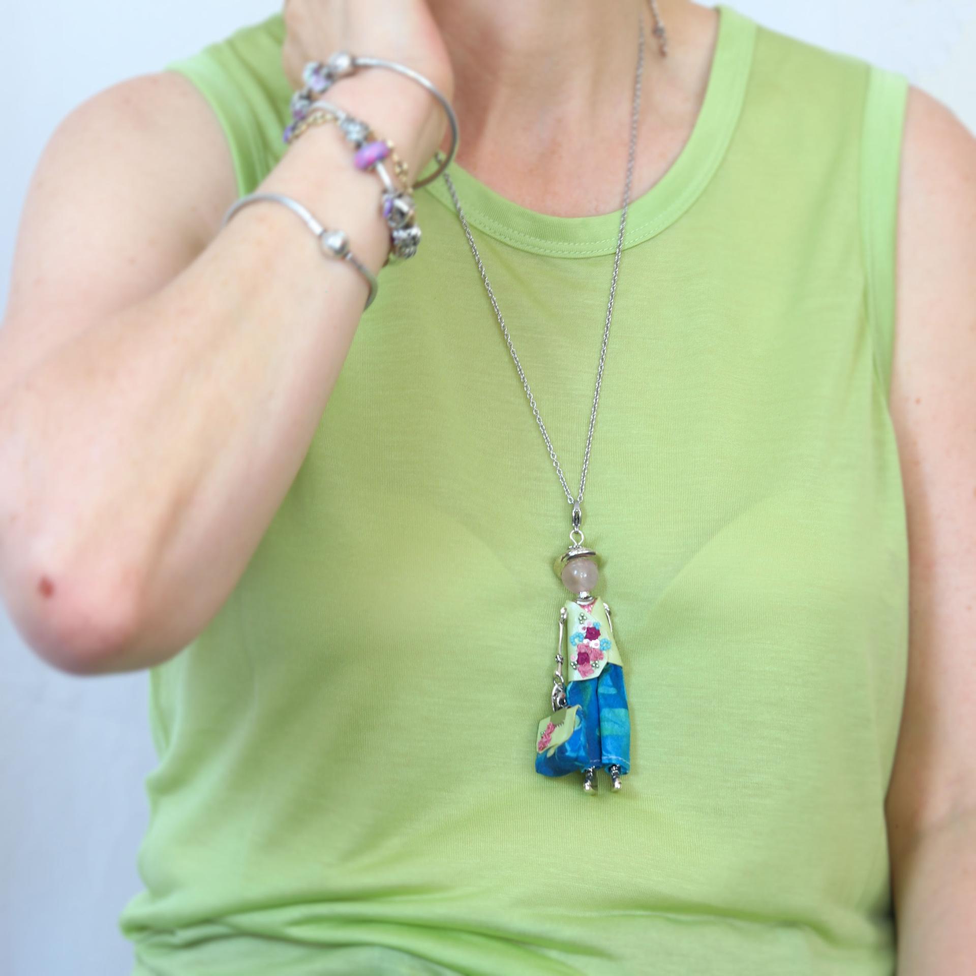 Jeanne - Révélez votre unicité avec ce bijou en pierre naturelle – Image 3