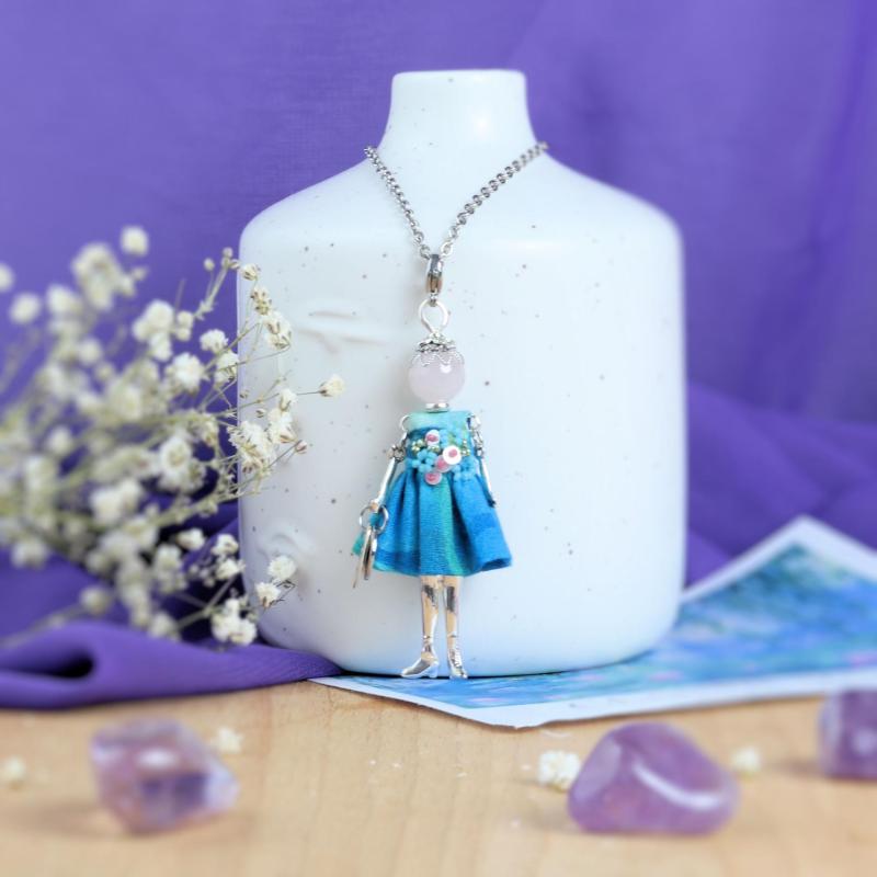 collier-original-femme-poupee-articulee-bleu-vert-Murmures-dune-charmeuse